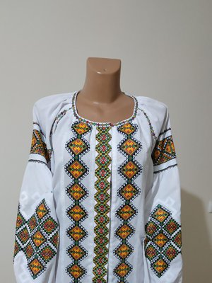 Вишита сукня